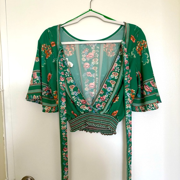 Green Floral Top - Picture 2 of 3